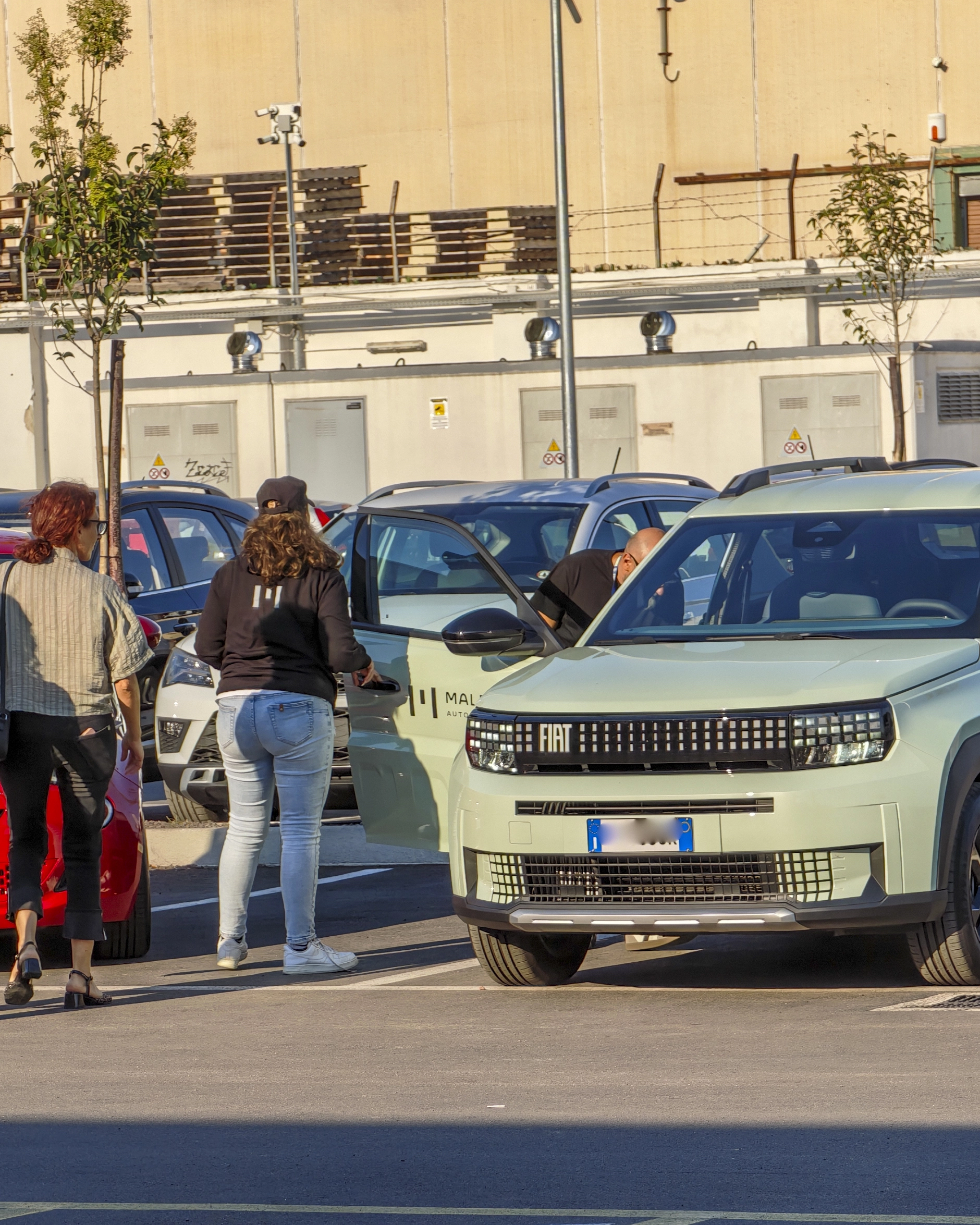 Hostess service - Maldarizzi Automotive